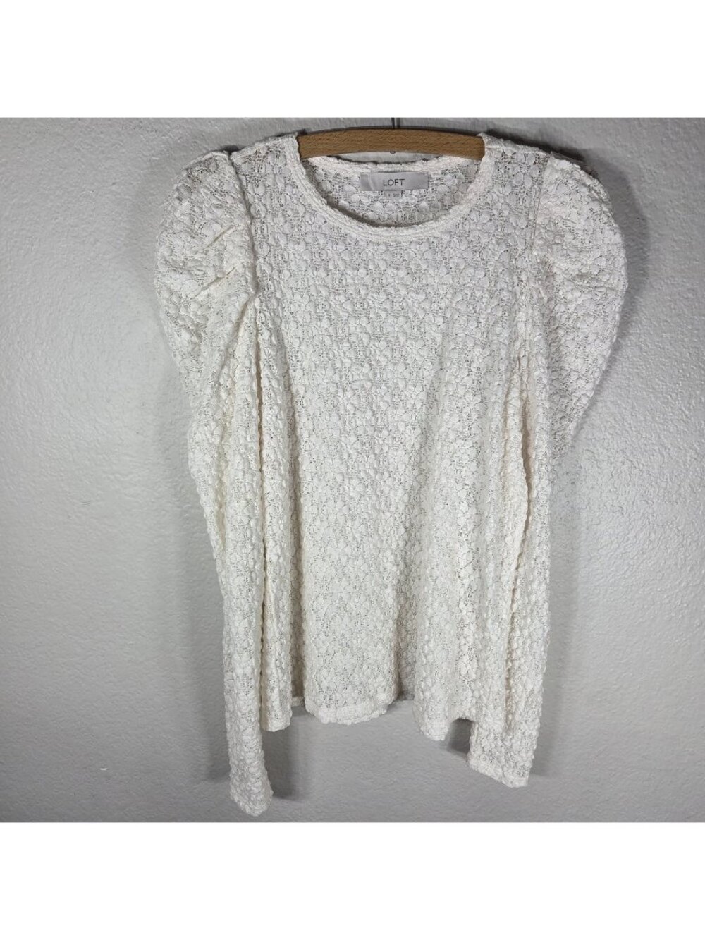 LOFT Puff Sleeve Textured Floral Lace Top Blouse Size M Women's Cotton Crew Neck